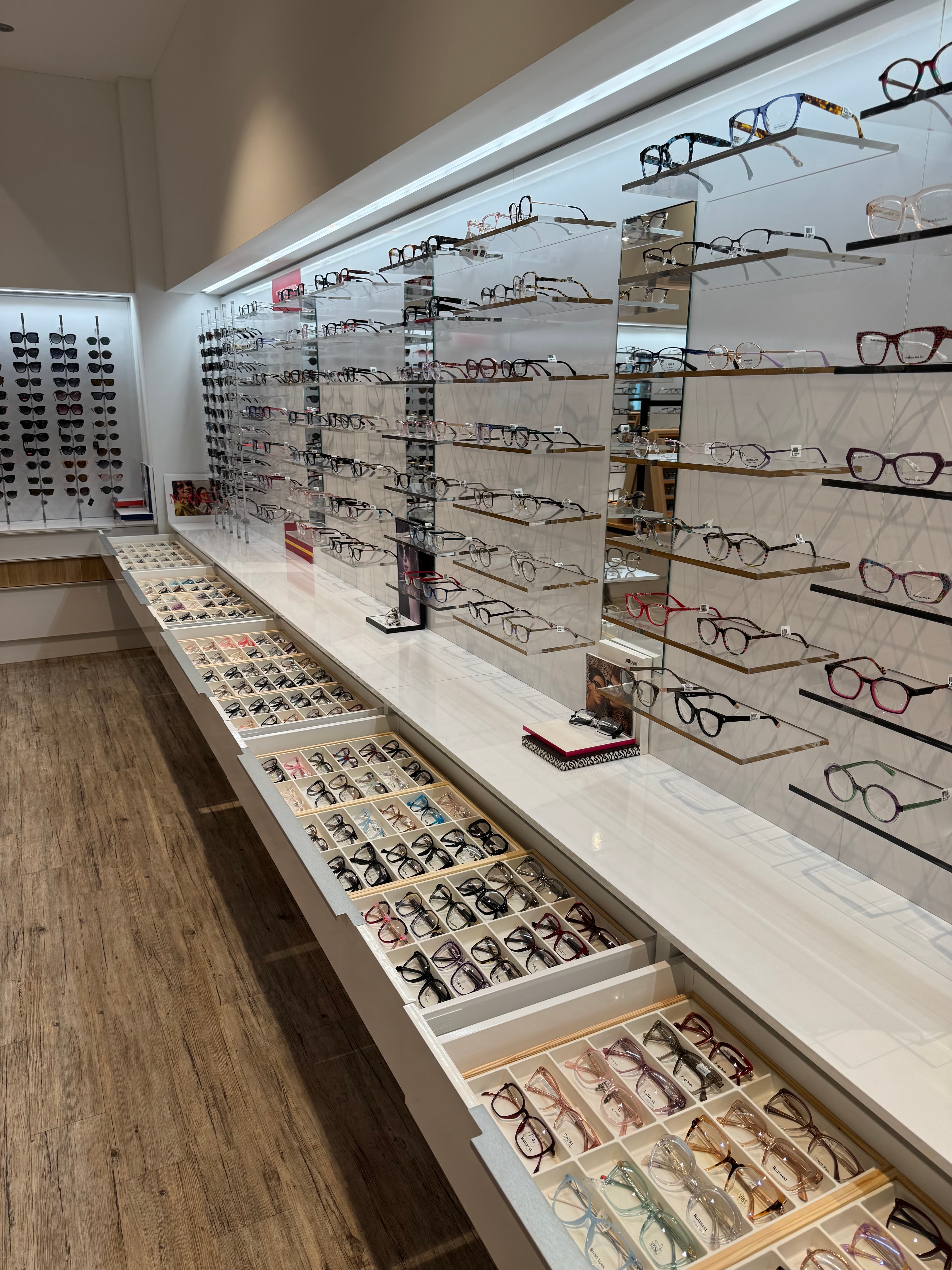 Eye Star Optical frames collection display